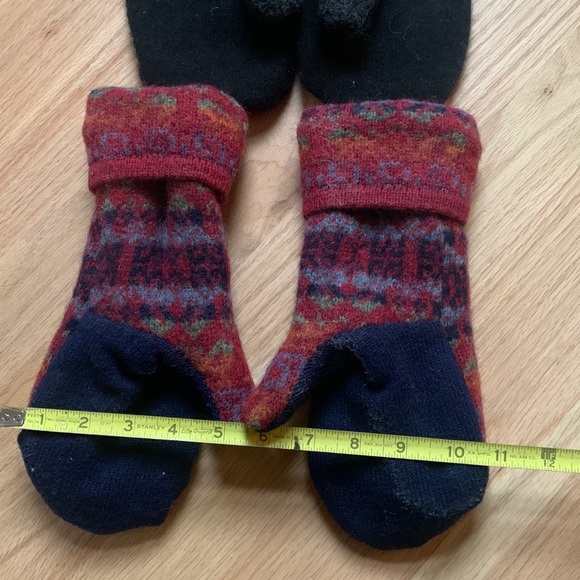 Upcycled Wool Sweater Mittens Women’s Medium - Picture 8 of 9